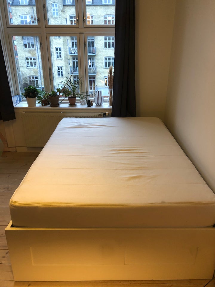 Dobbeltseng, Ikea, b: 140 l: 200