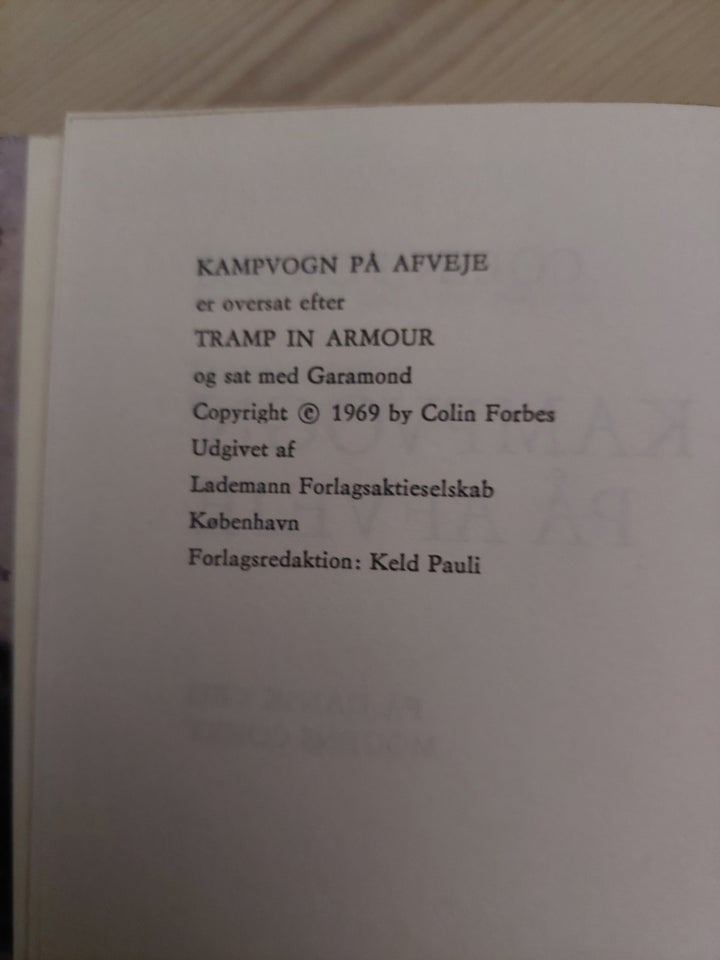 Kampvogn på afveje, Colin Forbes,