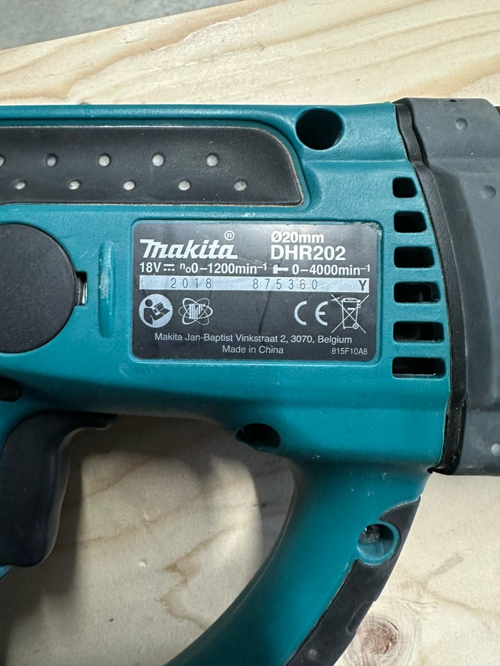 Borehammer, Makita DHR202