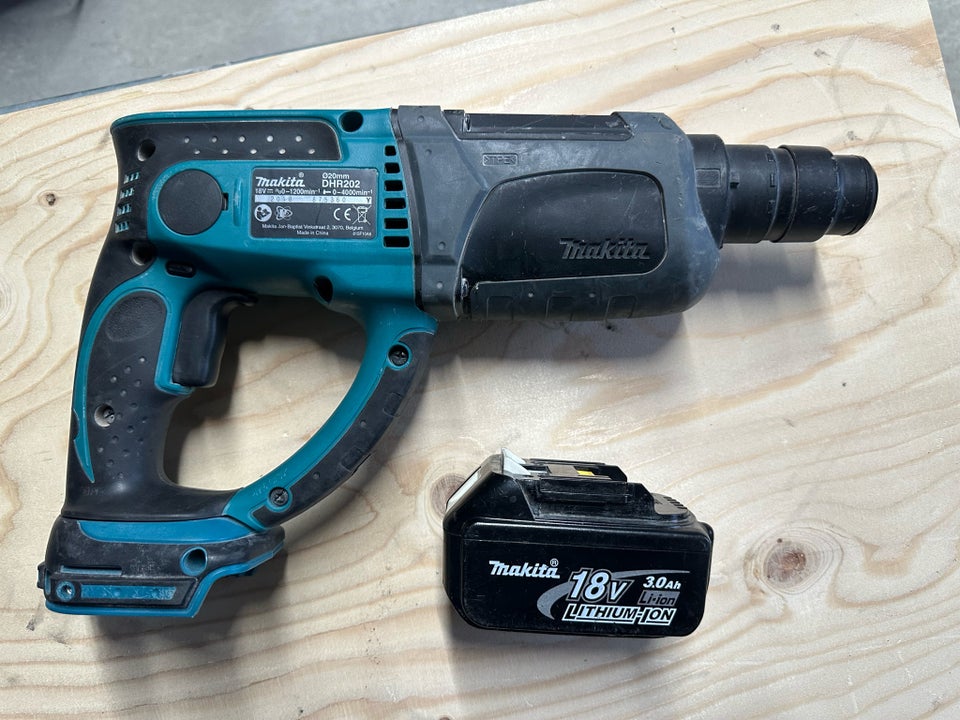 Borehammer, Makita DHR202