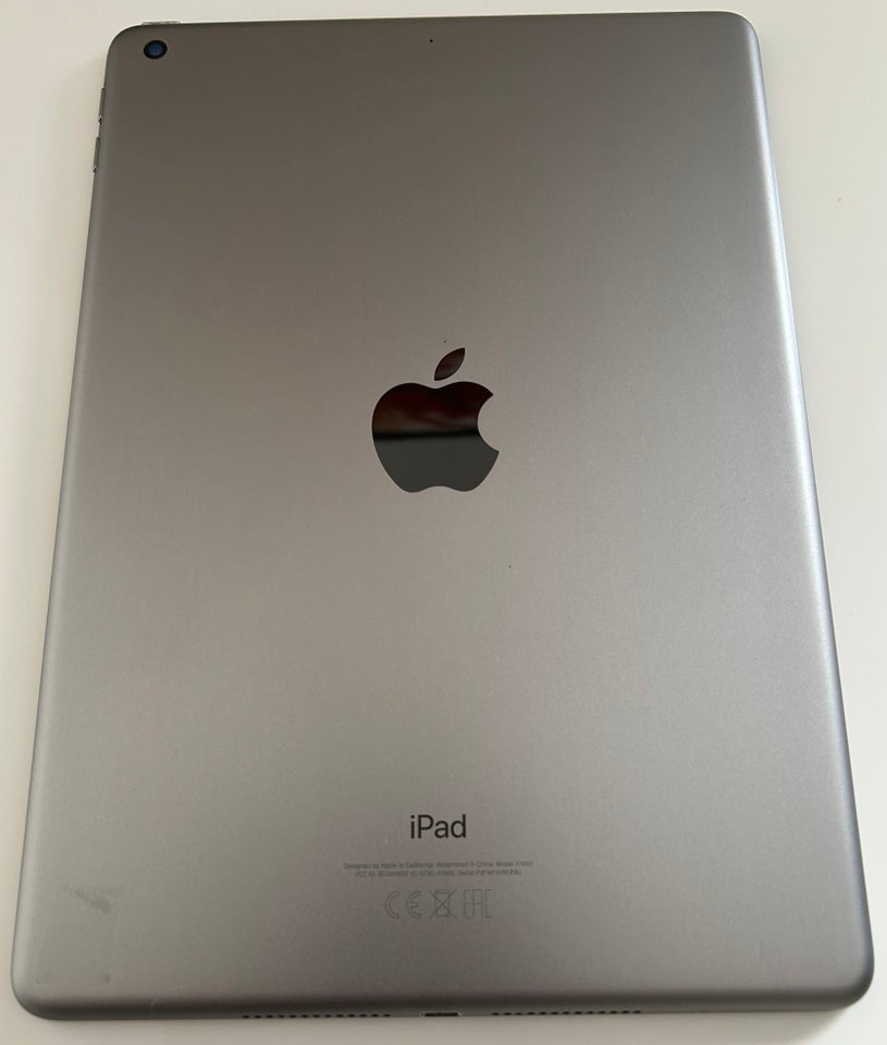 iPad 6, 32 GB, sort