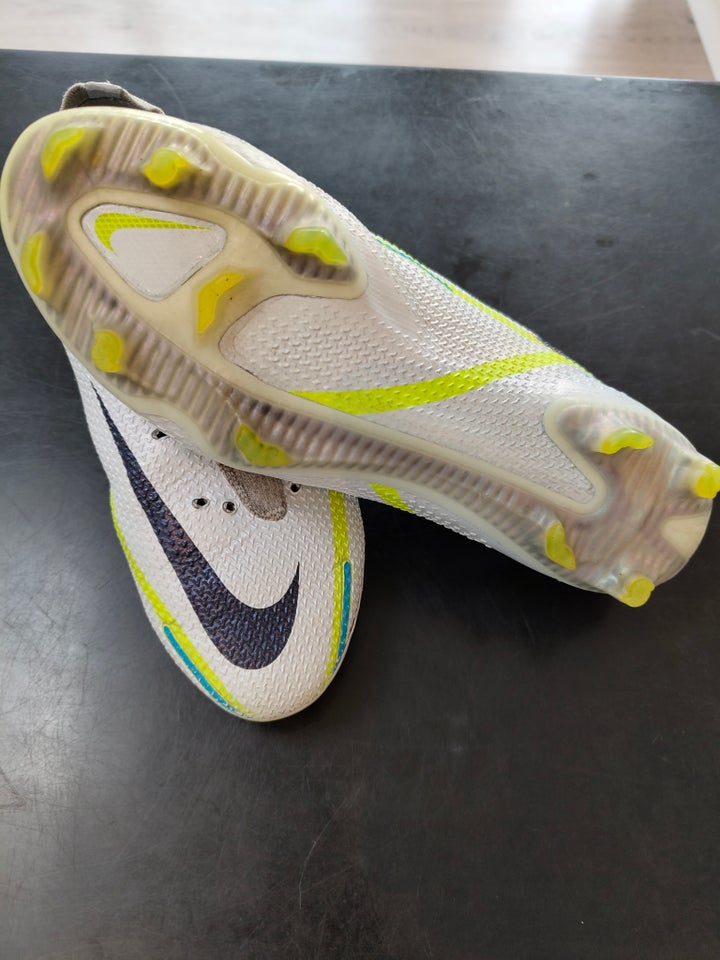 Fodboldstøvler Nike phantom gt2