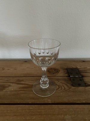 Glas Vinglas Derby