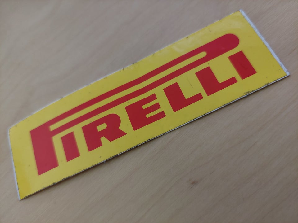 Klistermærker, Pirelli