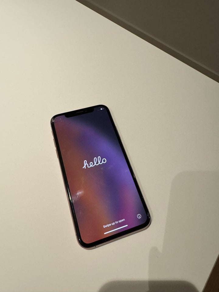 iPhone XS, 64 GB, sort