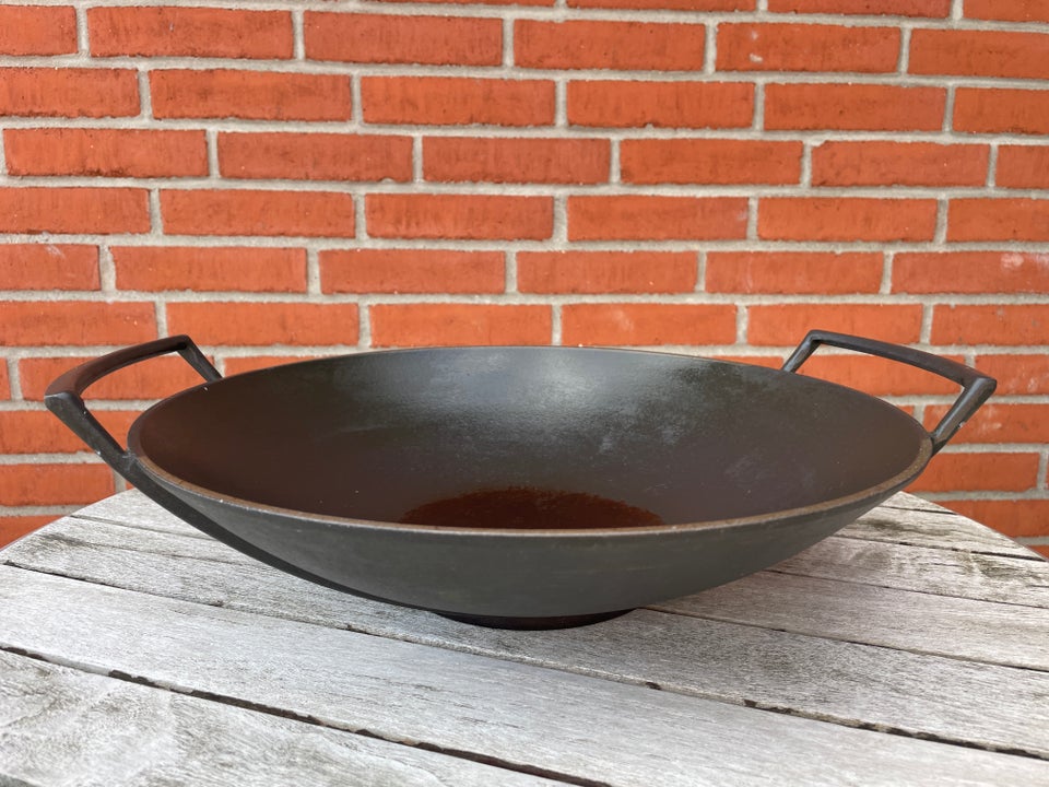 Wok, Le Creuset