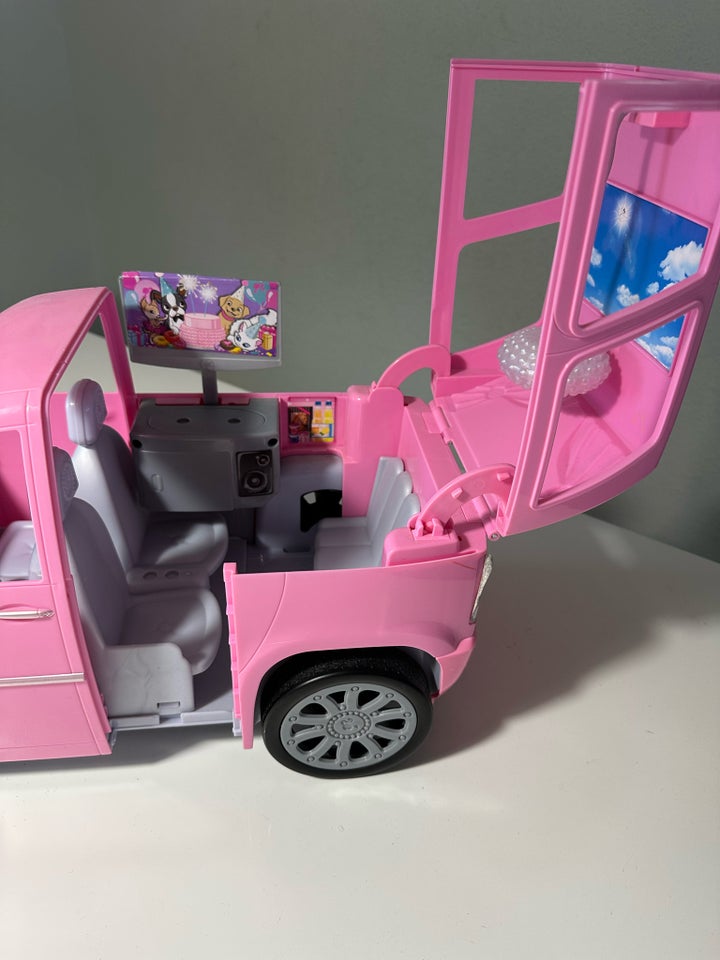 Barbie, Fest bil limousine