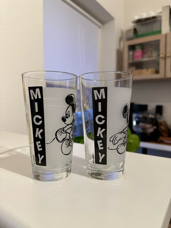 Glas, Disney glas