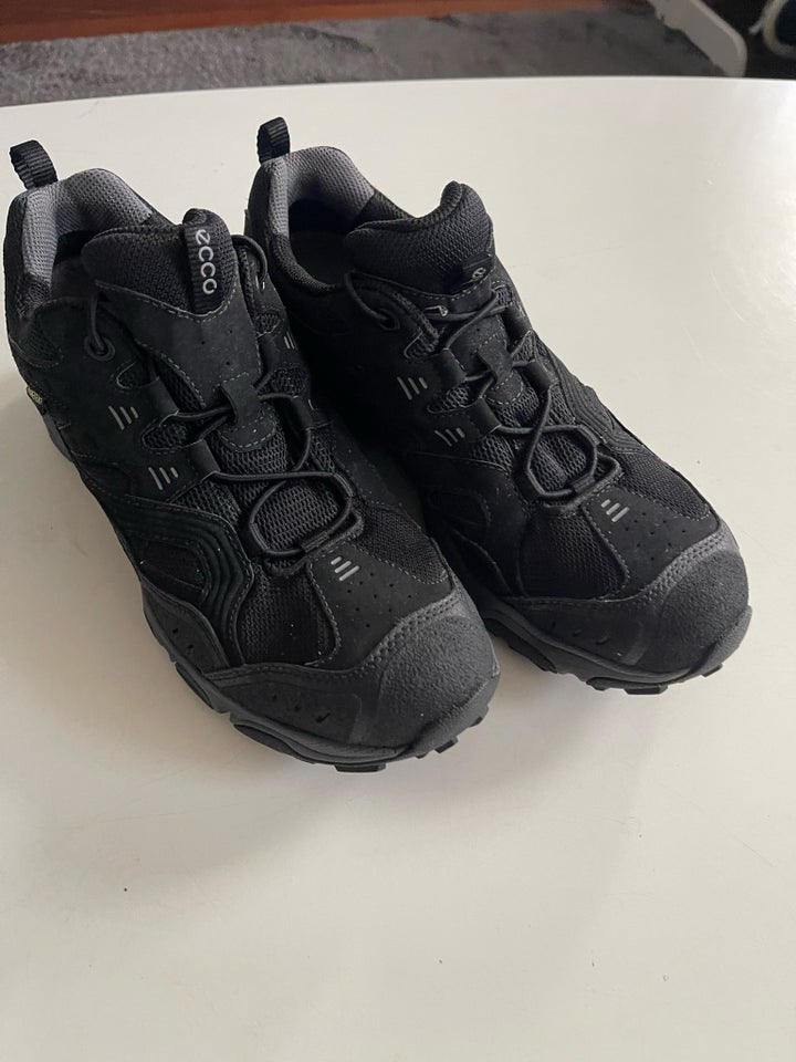 Sneakers, Ecco, str. 40