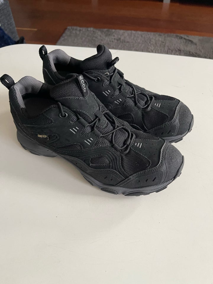 Sneakers, Ecco, str. 40