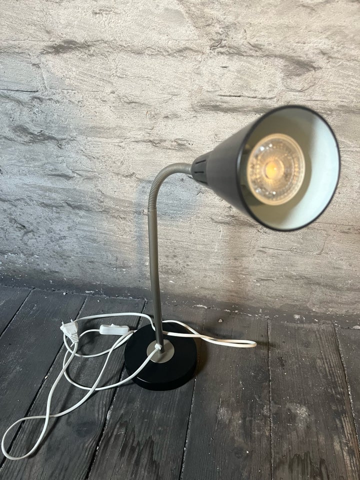 Skrivebordslampe, Ukendt