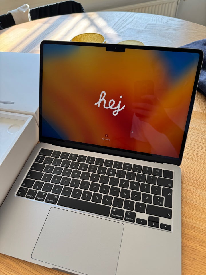 MacBook Air, M2, 8 GB ram