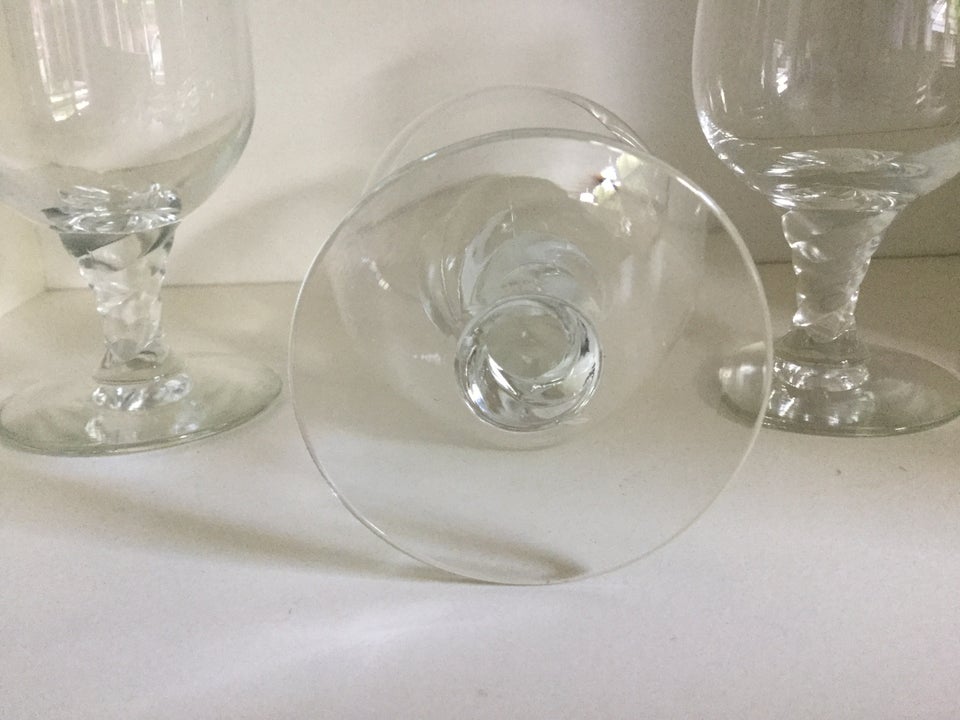 Glas Vinglas Tvistet glas