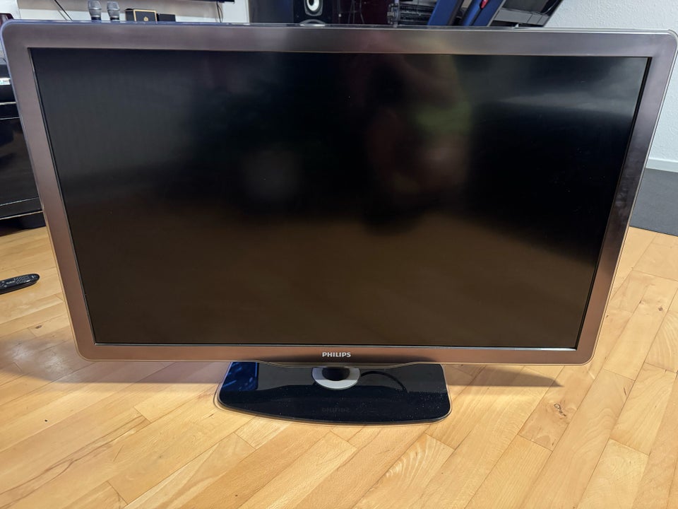 LCD, Philips, 42"