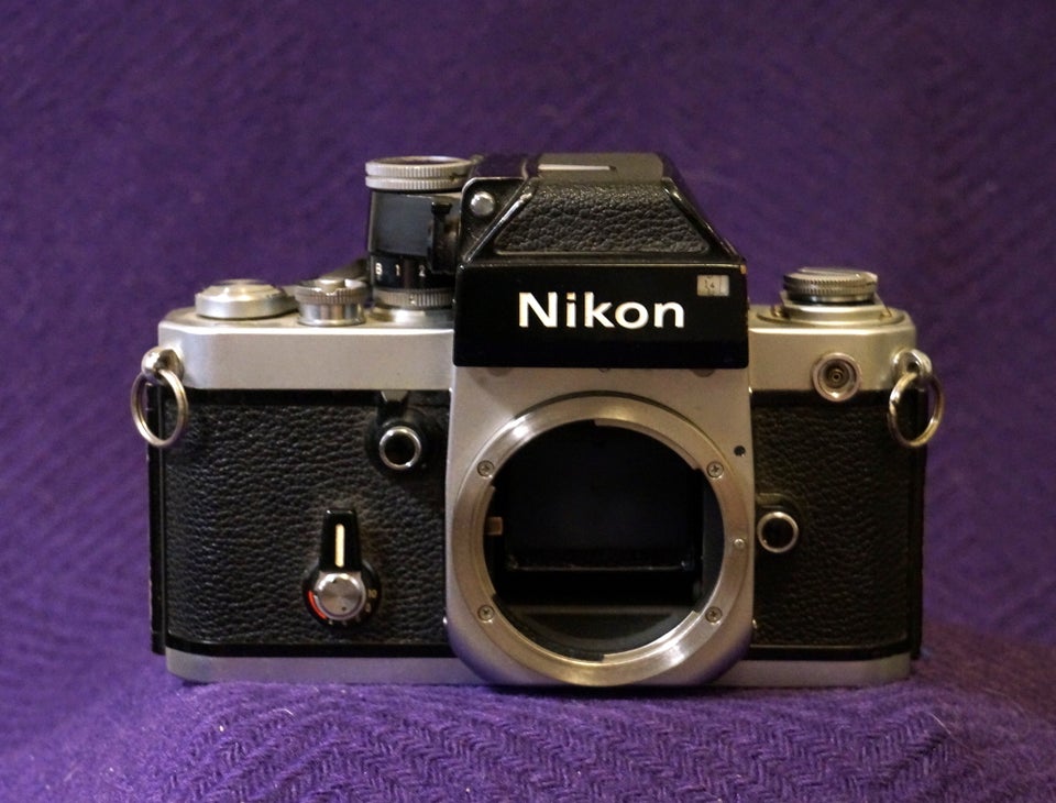 Nikon F2 med MD-2 motor og MB-1