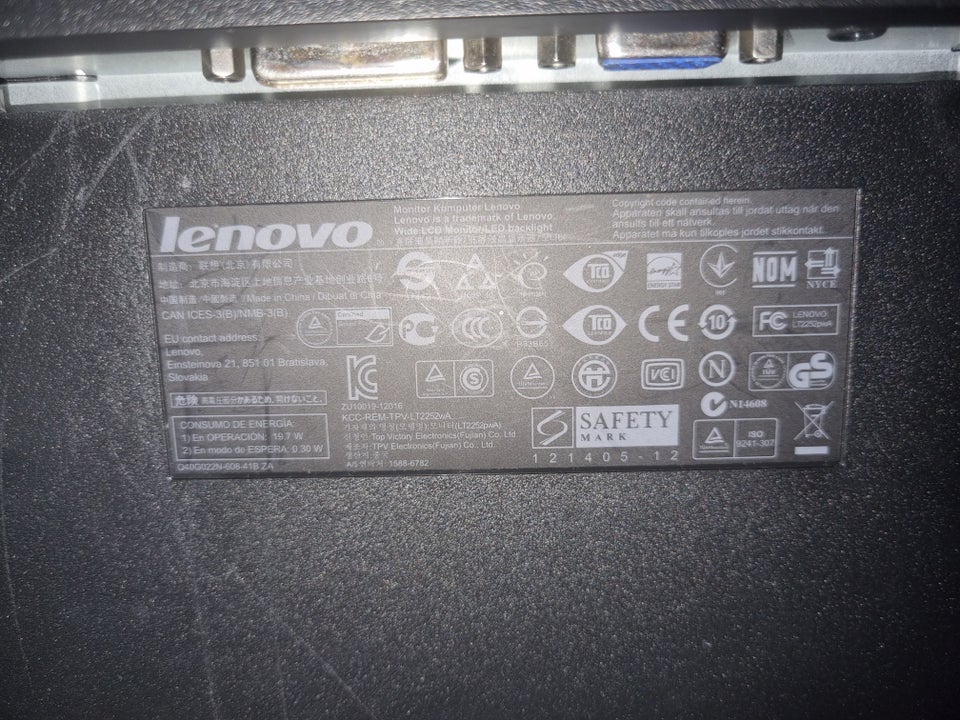 Lenovo, God