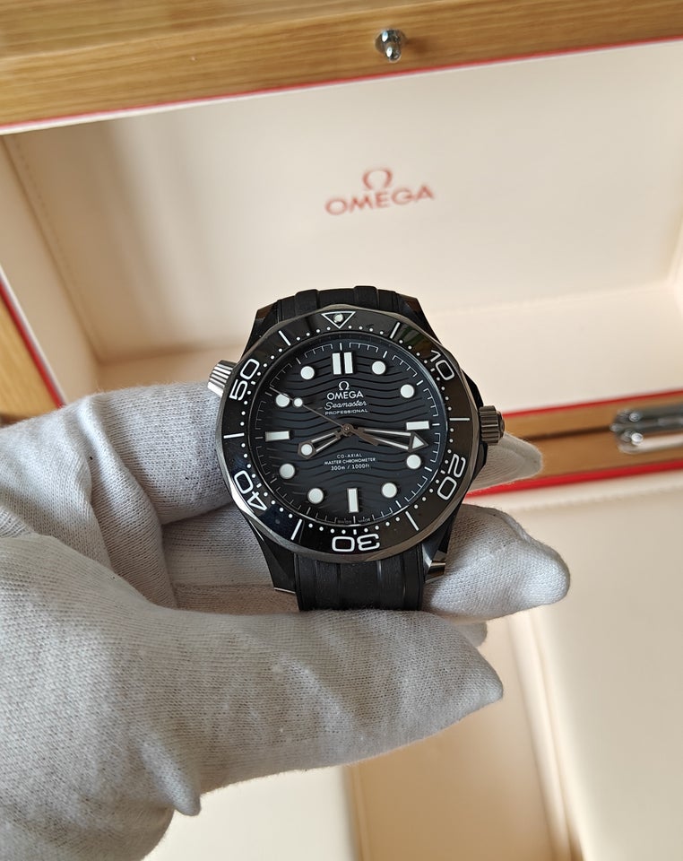 Herreur, Omega