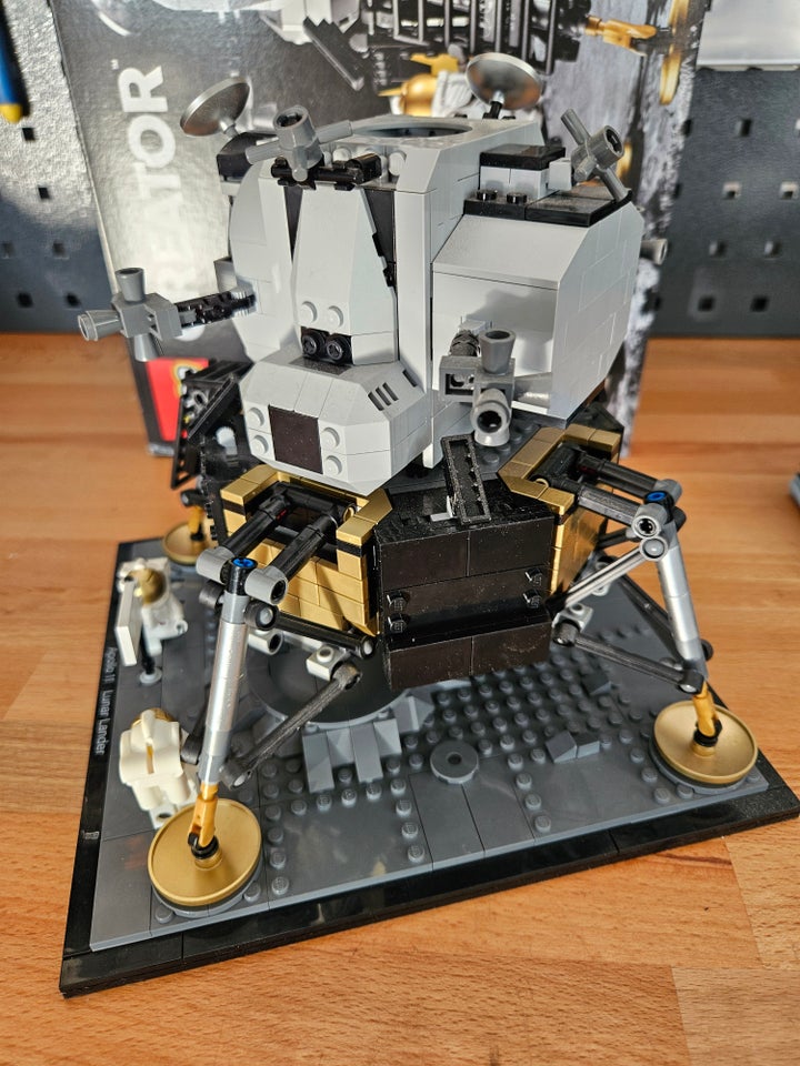 Lego Creator, 10266 NASA Apollo