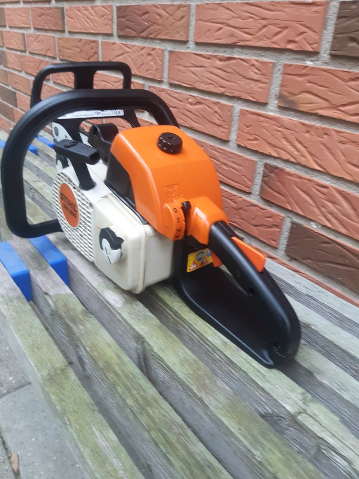 Motorsav, Stihl ms200