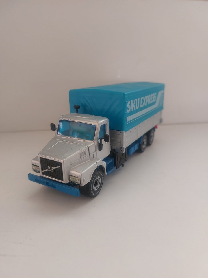 Modellastbil, Siku Volvo 12 turbo 6