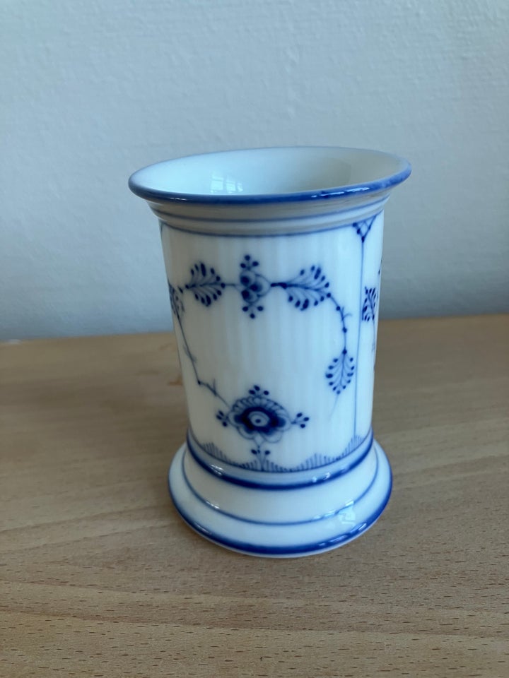 Porcelæn, musselmalet bæger / vase