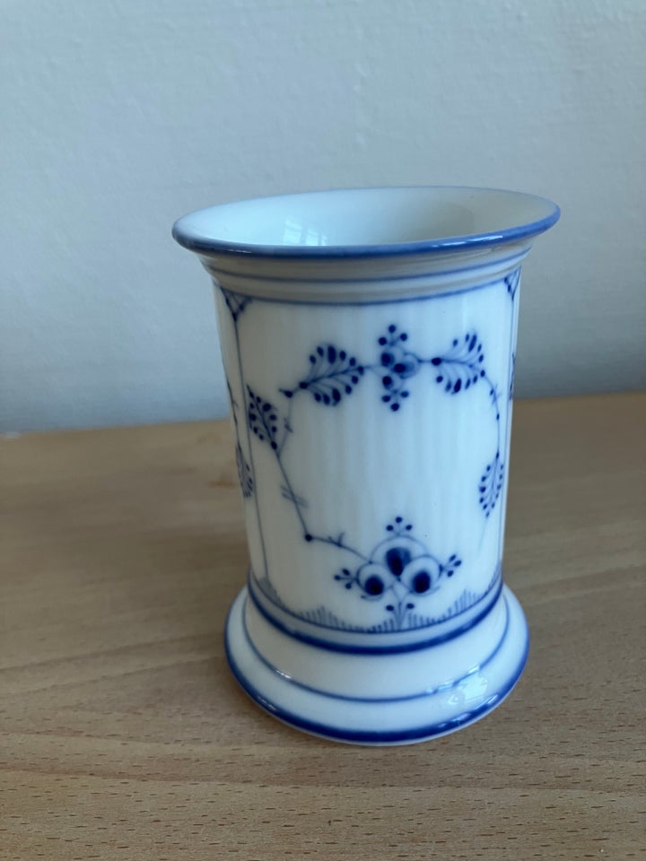 Porcelæn, musselmalet bæger / vase