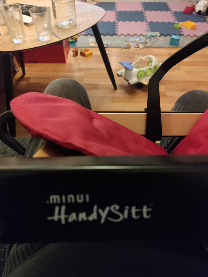 Højstol, Minui Handy sitt, Minui