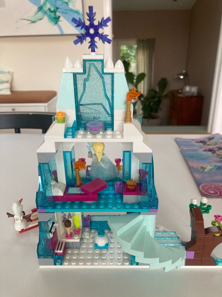 Lego Friends Frost slot