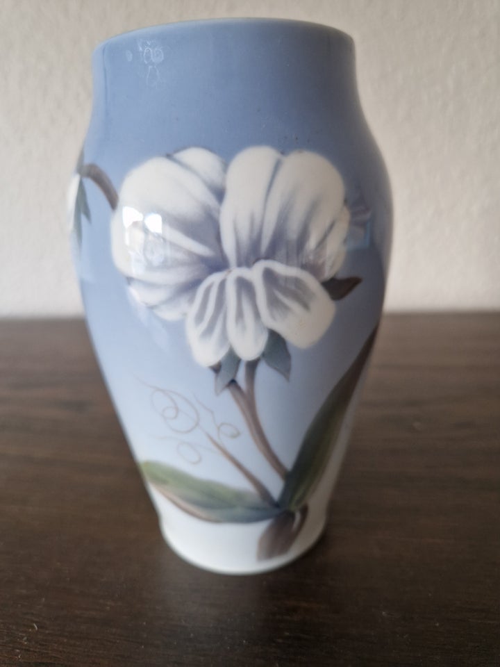 Vase, Vase med blomst, Royal