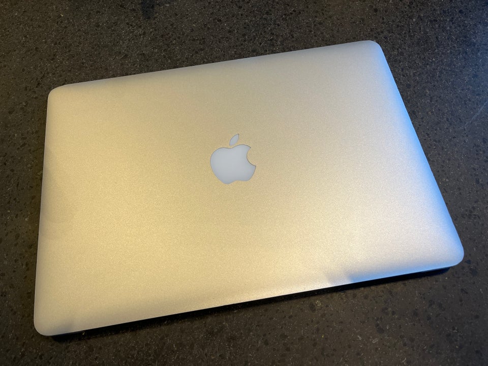 MacBook Air, 1.6 GHz, 8 GB ram