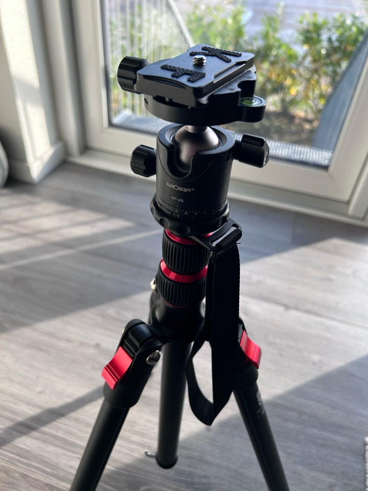 Tripod, KF, S210