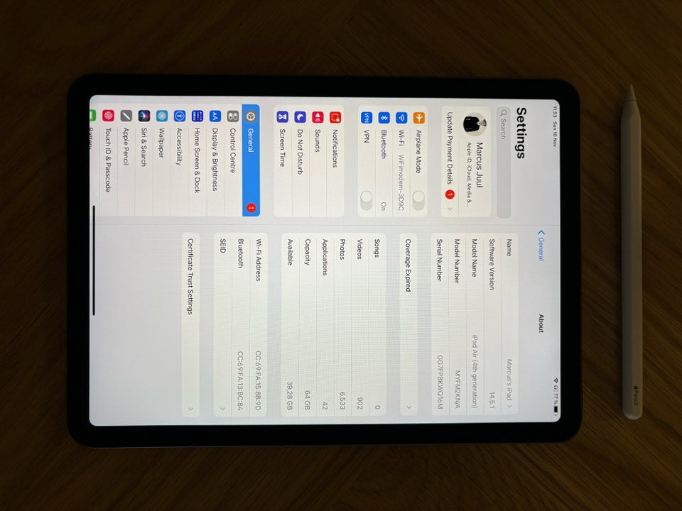 iPad Air 4, 64 GB, sort