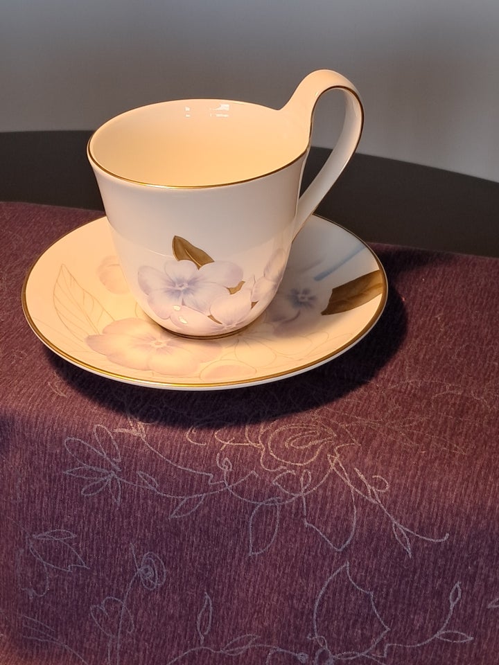 Porcelæn kaffekop m/underkop