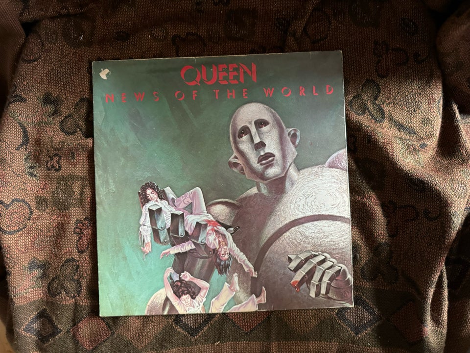 LP Queen News of the world