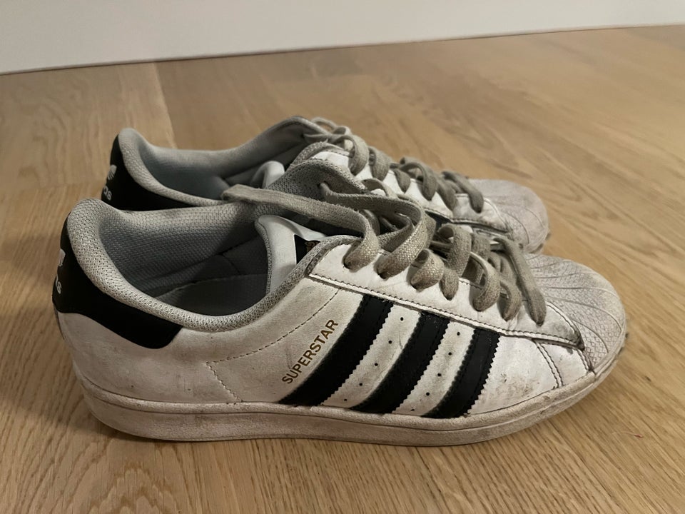 Sneakers, str. 40, Adidas