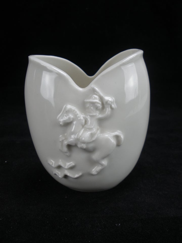 Lille Blanc De Chine Vase Royal