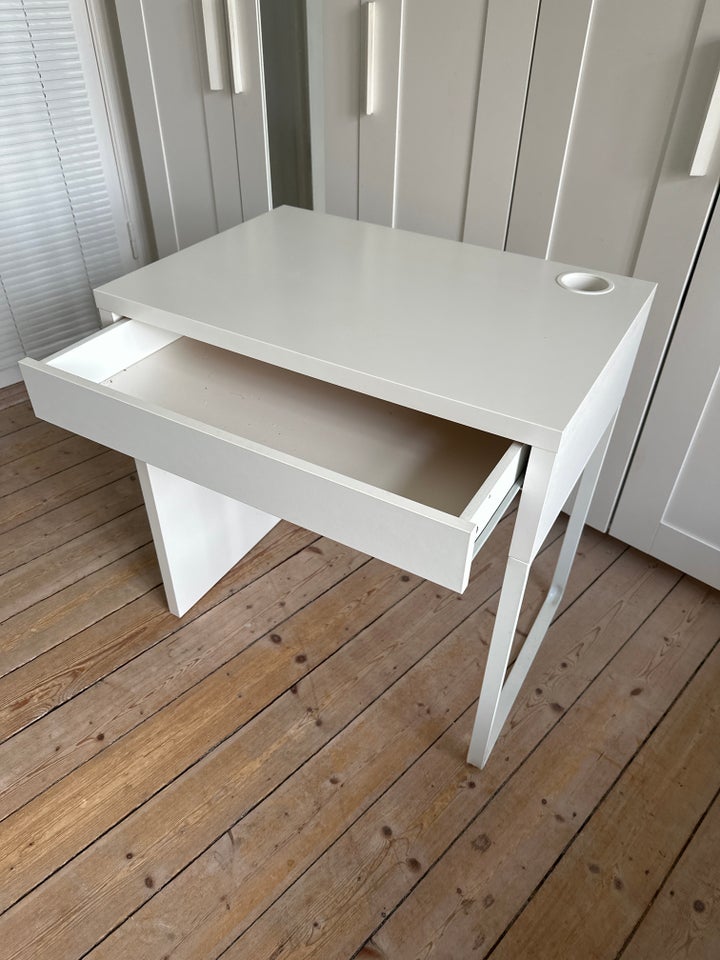 Skrive-/computerbord, IKEA, b: 75