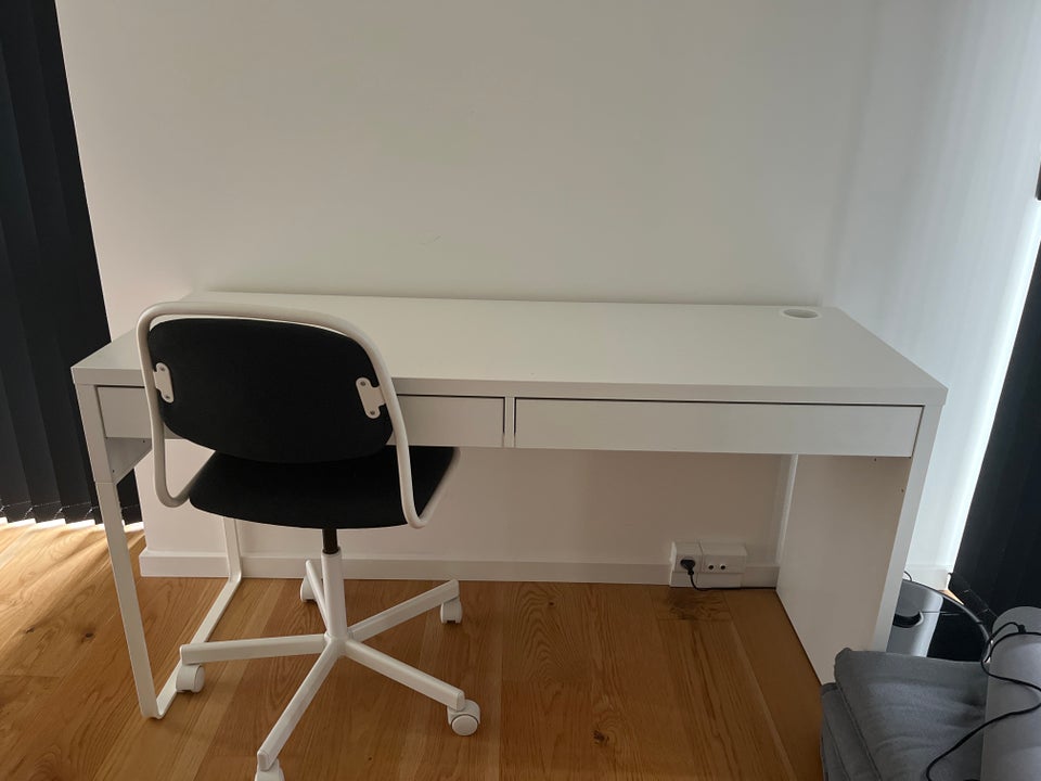 Skrivebord, Ikea