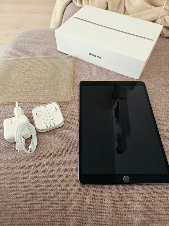 iPad Air 3 64 GB sort