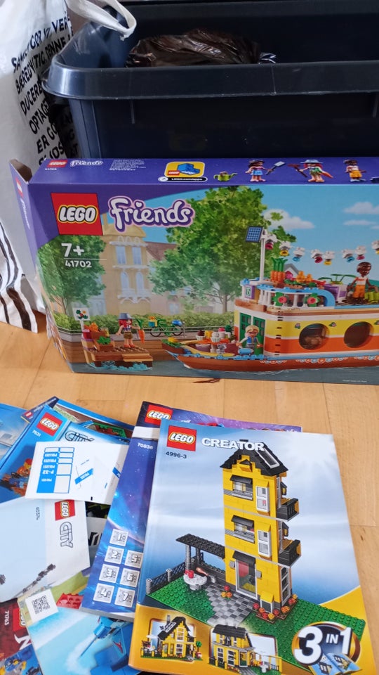 Lego Friends, Lego elves og...