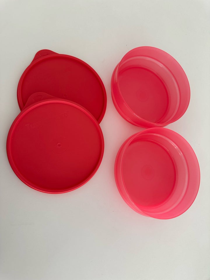 Pink skåle med låg Tupperware