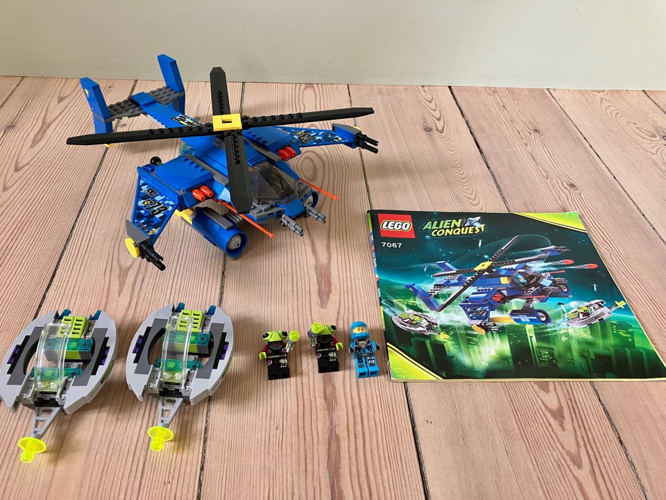 Lego Alien conquest 7067