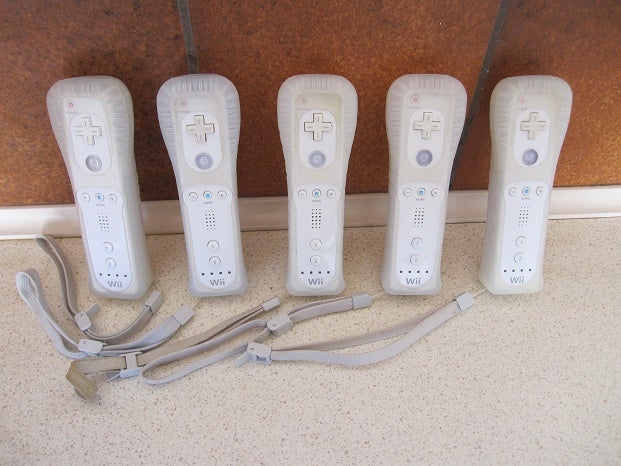 Nintendo Wii, Remote / controller