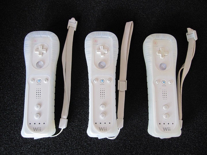 Nintendo Wii, Remote / controller