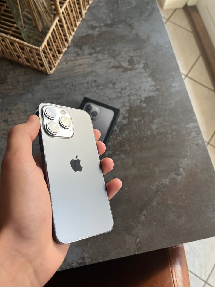 iPhone 13 Pro, 128 GB, grå