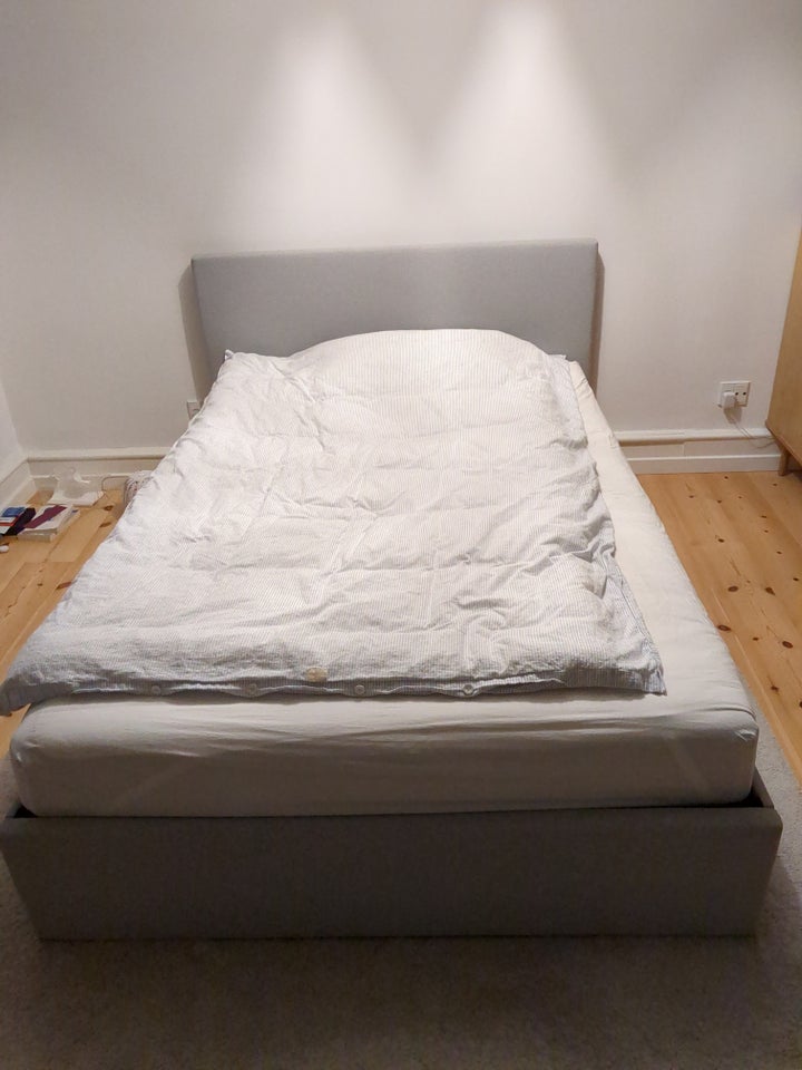 Dobbeltseng IKEA b: 140 l: 200