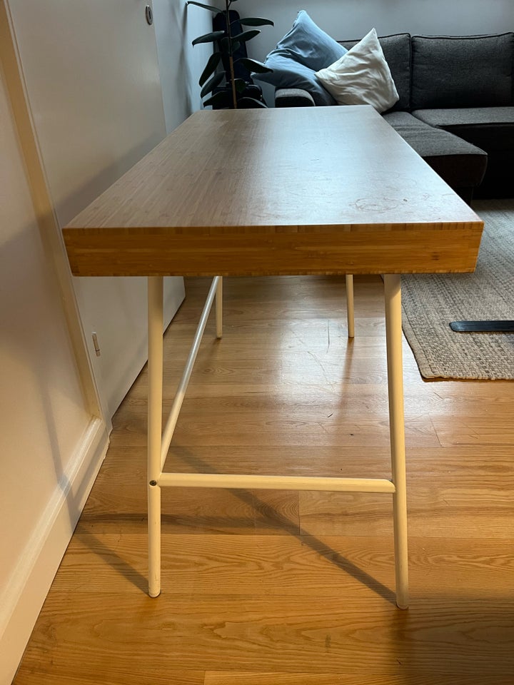 Skrivebord, Ikea, b: 102 d: 49 h: 74