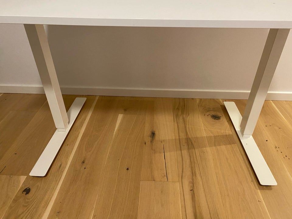 Skrivebord, Ikea, b: 120 d: 60