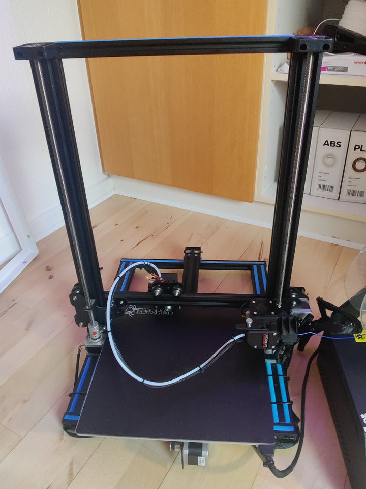 3D Printer m farve Creality