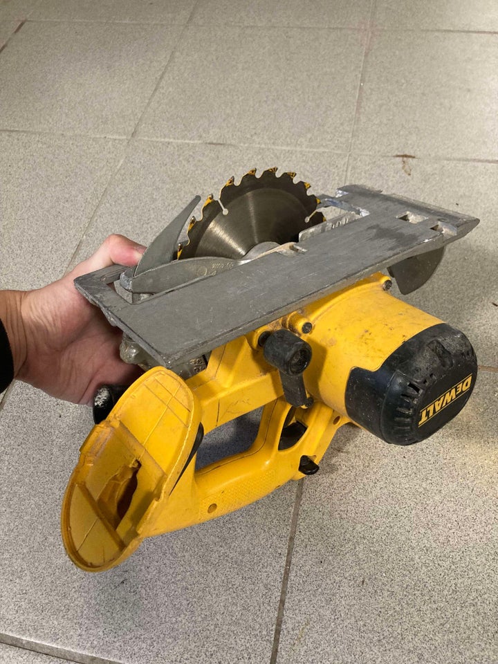 Stiksav, Dewalt